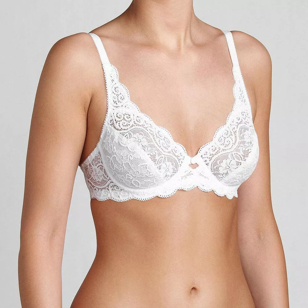 Triumph Amourette 300 Wired Bra 32F-40F